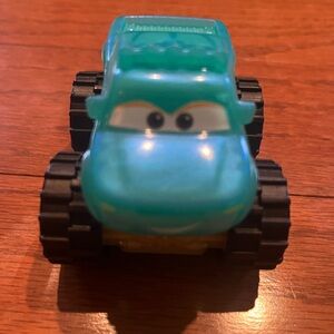 2022 McDonald’s Happy Meal Toys Disney Pixar Cars on the Road Toy #6 IVY